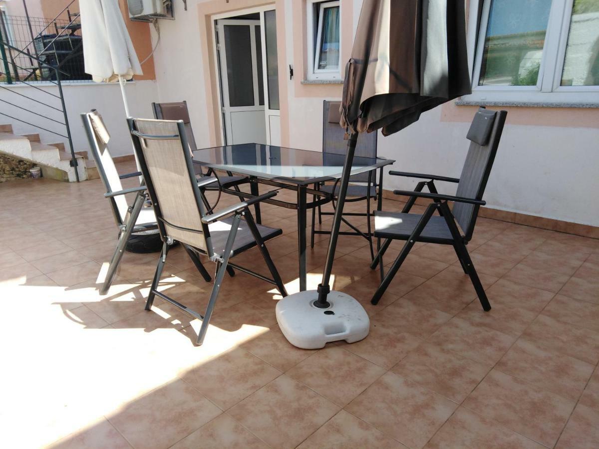 Apartments Neno Pula Exterior foto